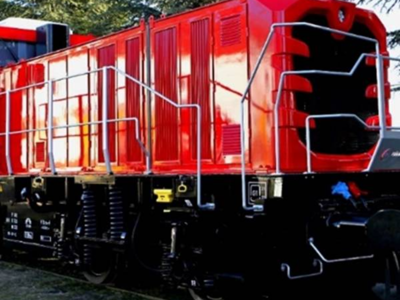 DE10000 Manevra Lokomotifi